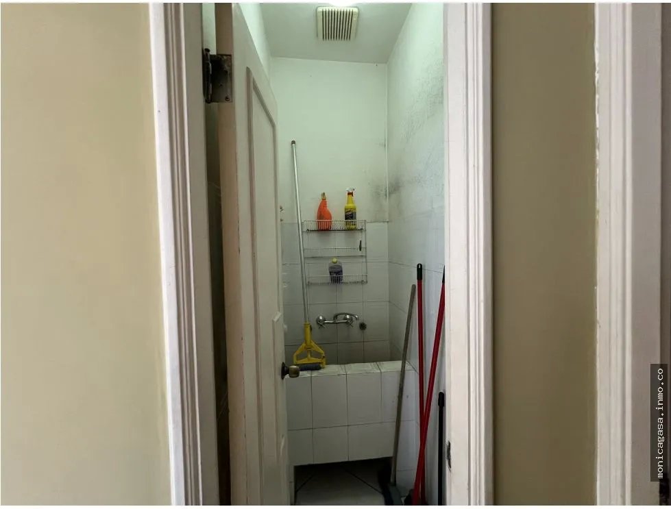 House for Sale in Los Angeles Urbanization, Betania