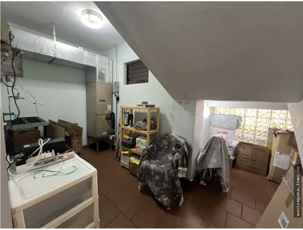 House for Sale in Los Angeles Urbanization, Betania