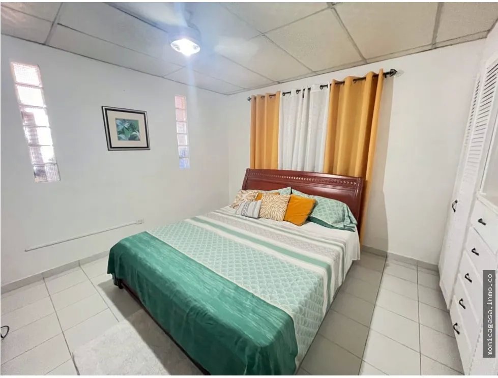 House for Sale in Residential Urbanization Las Lomas, Villa Lucre