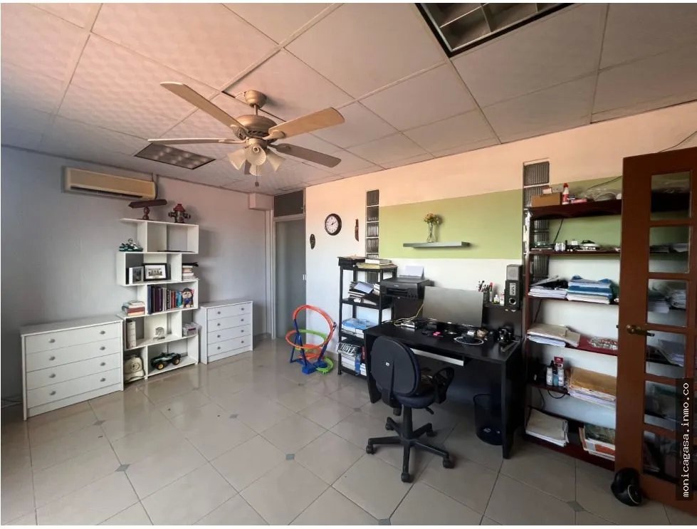 House for Sale in Residential Urbanization Las Lomas, Villa Lucre