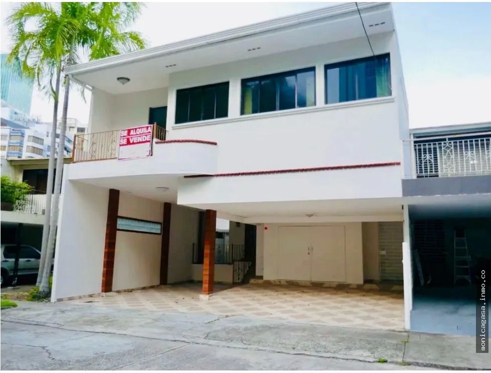 Casa Duplex en venta en Paitilla
