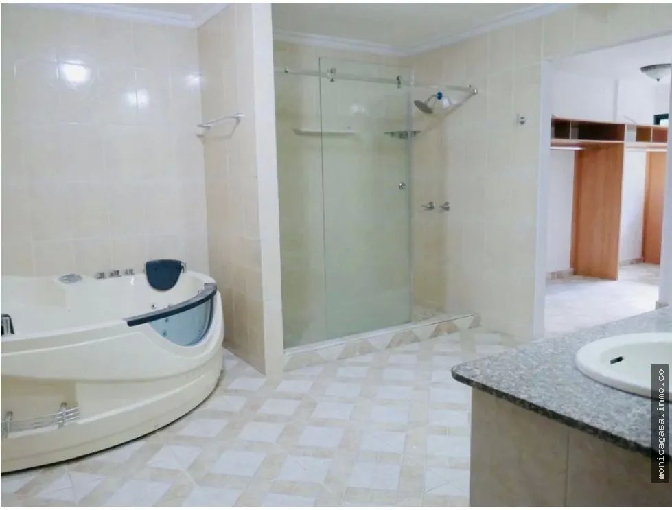 Duplex House for Sale in Paitilla