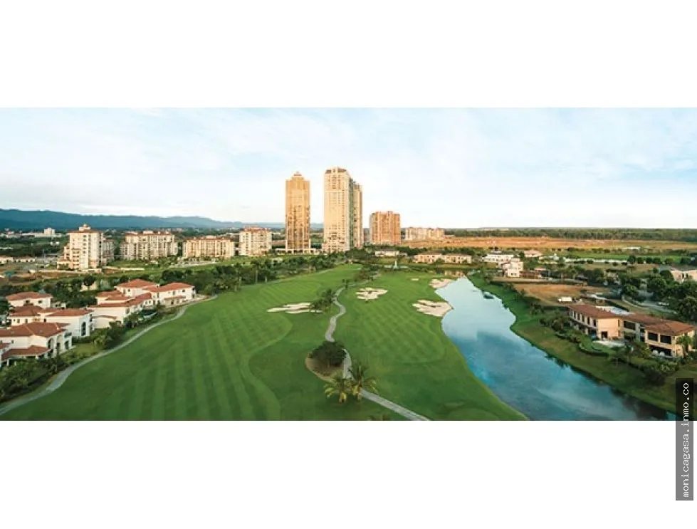 Venta de apartamento PH Oceana/ Santa Maria