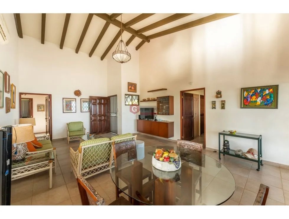 SE VENDE CASA EN RIO HATO PLAYA BLANCA 1091 M2 FRENTE AL MAR