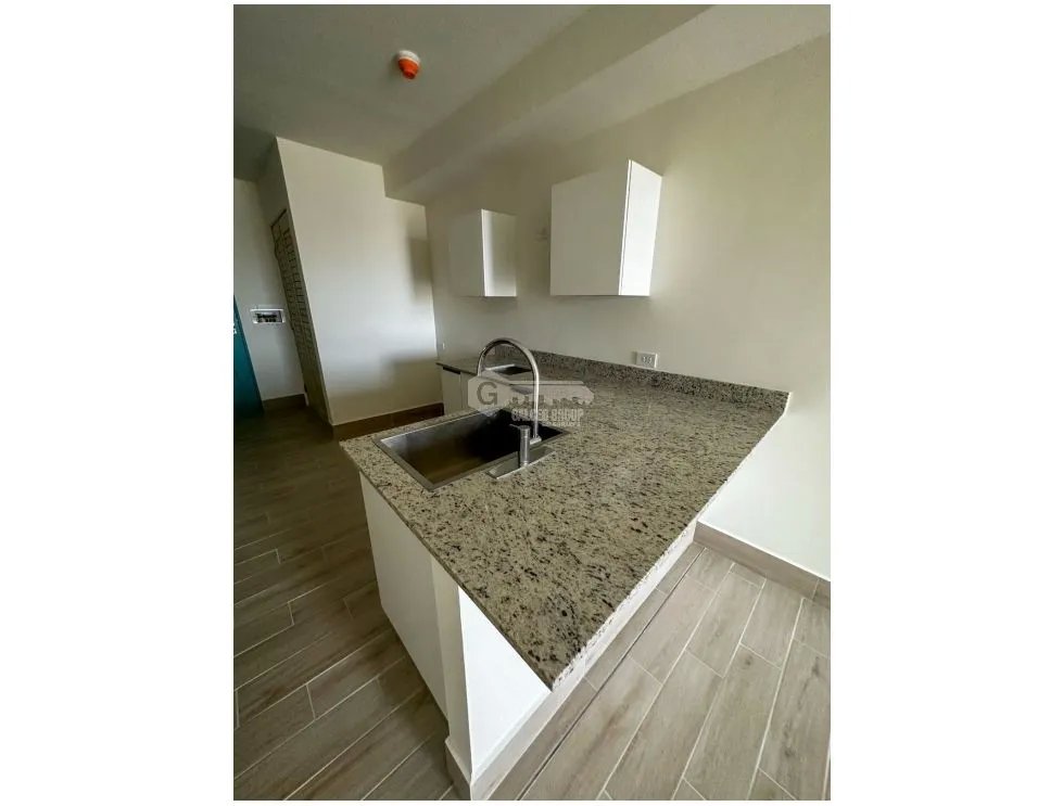 SE VENDE APARTAMENTO EN PLAYA CARACOL 70 M2 CON VISTA PANORAMICA