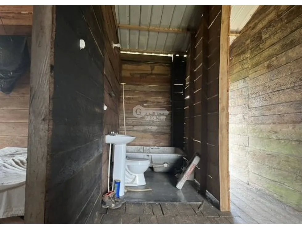 SE VENDE FINCA CON CASA DE 2 PISO EN CAPIRA 38 HECTAREAS