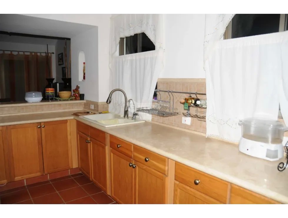 BUENAVENTURA / PH LOS PORTALES / 1251M / PISCINA / FRENTE AL LAGO