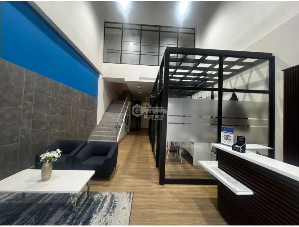 FOR RENT COMMERCIAL SPACE OBARRIO PLAZA NEWBERRY 168M WITH DIVISIONS MEZZANINE A/C