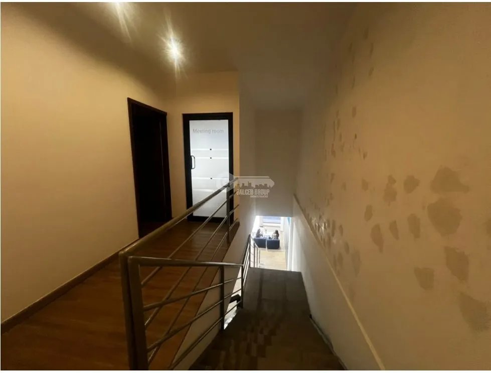 FOR RENT COMMERCIAL SPACE OBARRIO PLAZA NEWBERRY 168M WITH DIVISIONS MEZZANINE A/C