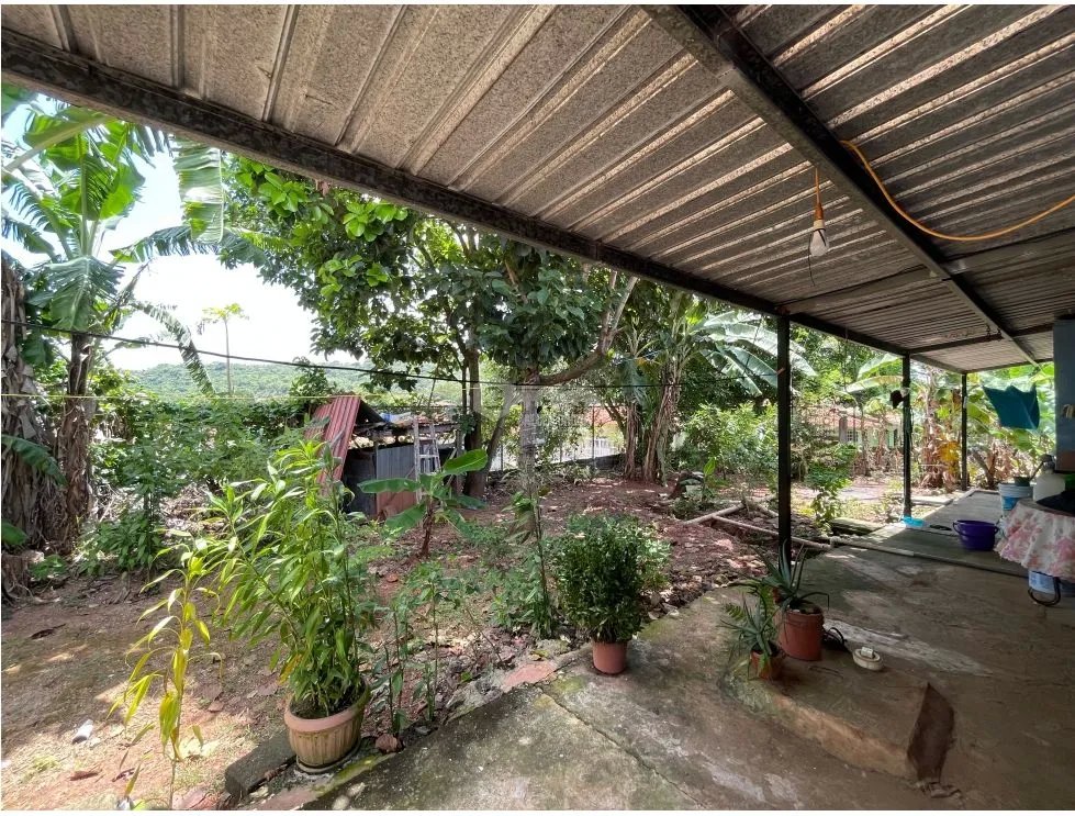 HOUSE FOR SALE IN CHORRERA LLANO LARGO 600 M2 WITH SPACIOUS TERRACE