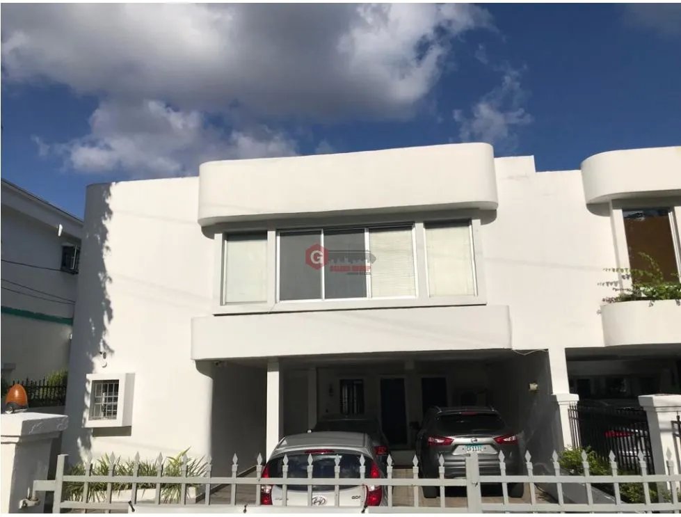 OBARRIO / CASA COMERCIAL O RESIDENCIAL / 500M / 2 NIVELES / DEPOSITO