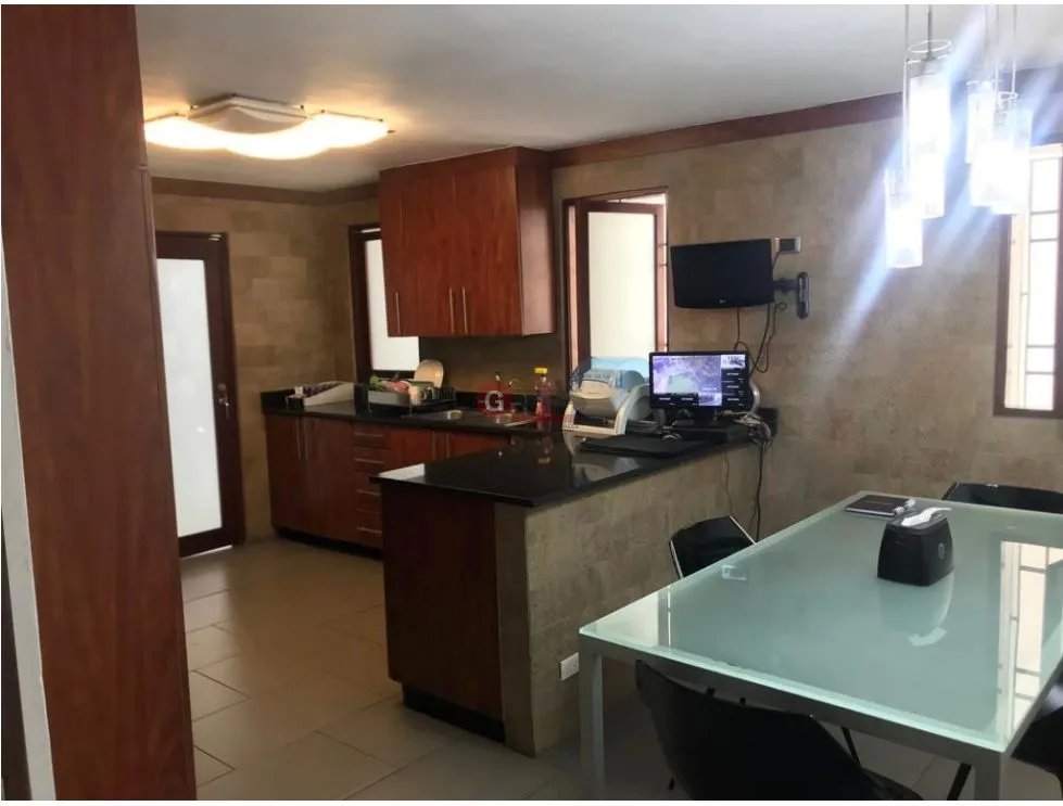 OBARRIO / CASA COMERCIAL O RESIDENCIAL / 500M / 2 NIVELES / DEPOSITO