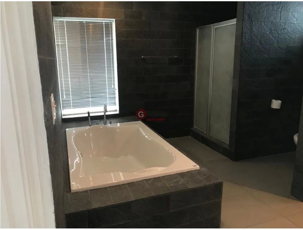 OBARRIO / CASA COMERCIAL O RESIDENCIAL / 500M / 2 NIVELES / DEPOSITO