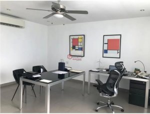 OBARRIO / COMMERCIAL OR RESIDENTIAL HOUSE / 500M / 2 LEVELS …