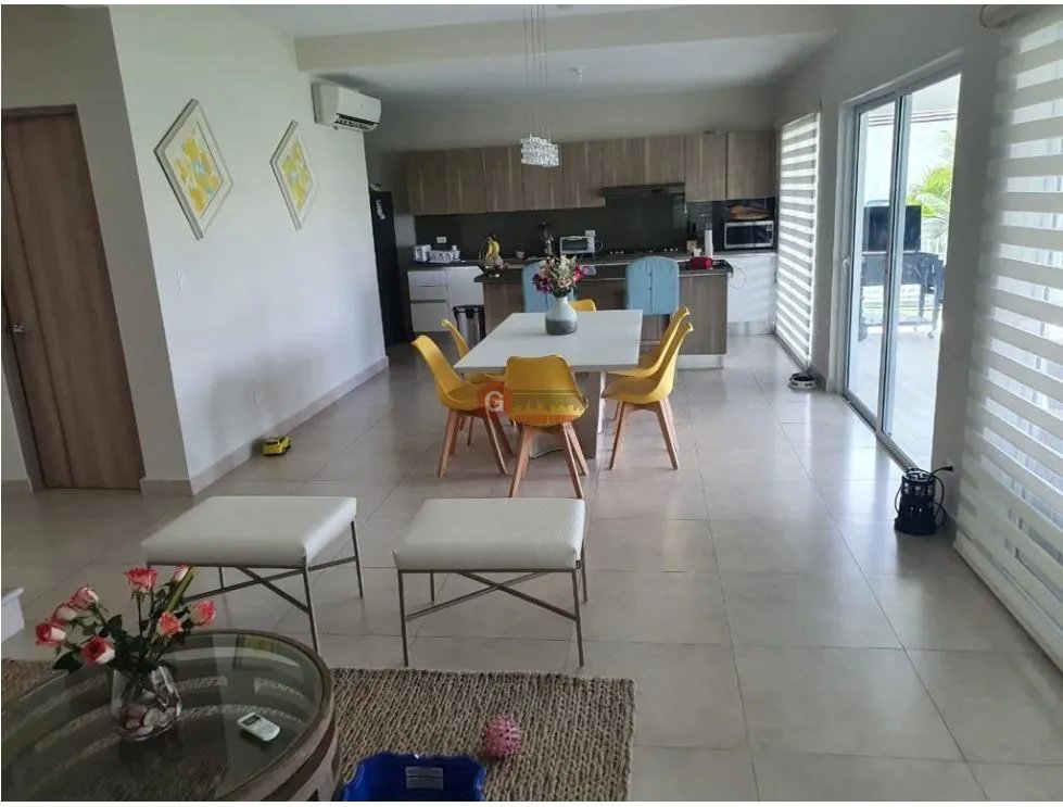 CASA DE PLAYA EN BIJAO / 5 HABITACIONES / 388M2 / GOLF / SEMI AMOBLADA