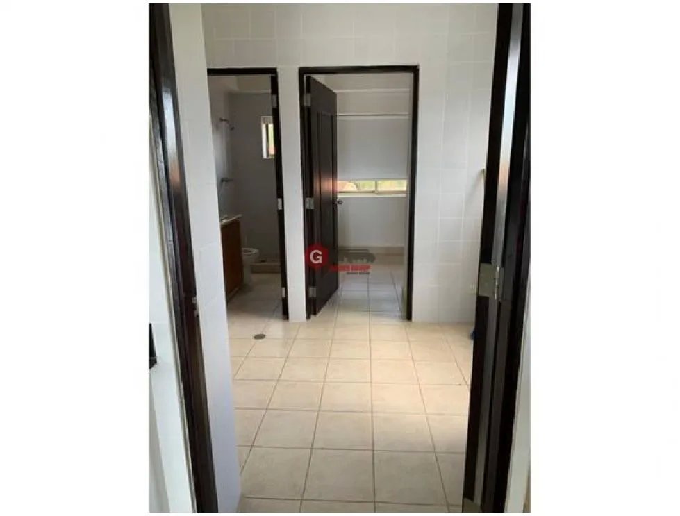 SE VENDE APARTAMENTO EN PUNTA BARCO RESORT 220 M2 CON PISCINA
