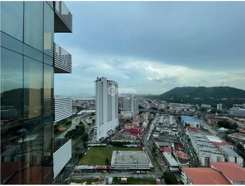 SE VENDE OFICINA BALBOA OFFICE CENTER 70M SIN DIVISIONES COCINA