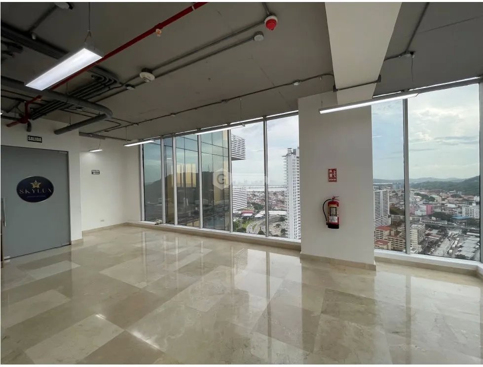 OFICINA / BALBOA OFFICE CENTER / 70M / SIN DIVISIONES / COCINA