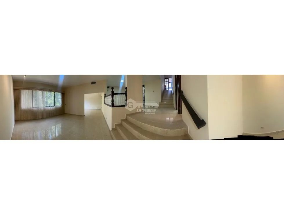 SE ALQUILA CASA EN BETANIA 341M 2 NIVELES 3 HABITACIONES NEGOCIABLE