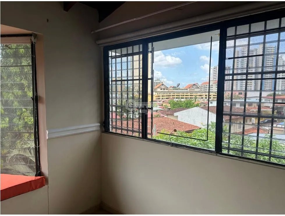 SE VENDE CASA EN BETANIA 341M 2 NIVELES 3 HABITACIONES NEGOCIABLE