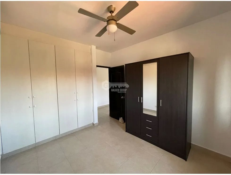 Two-Story House for Sale in Versalles - 186 sqm with Spacious Garden
