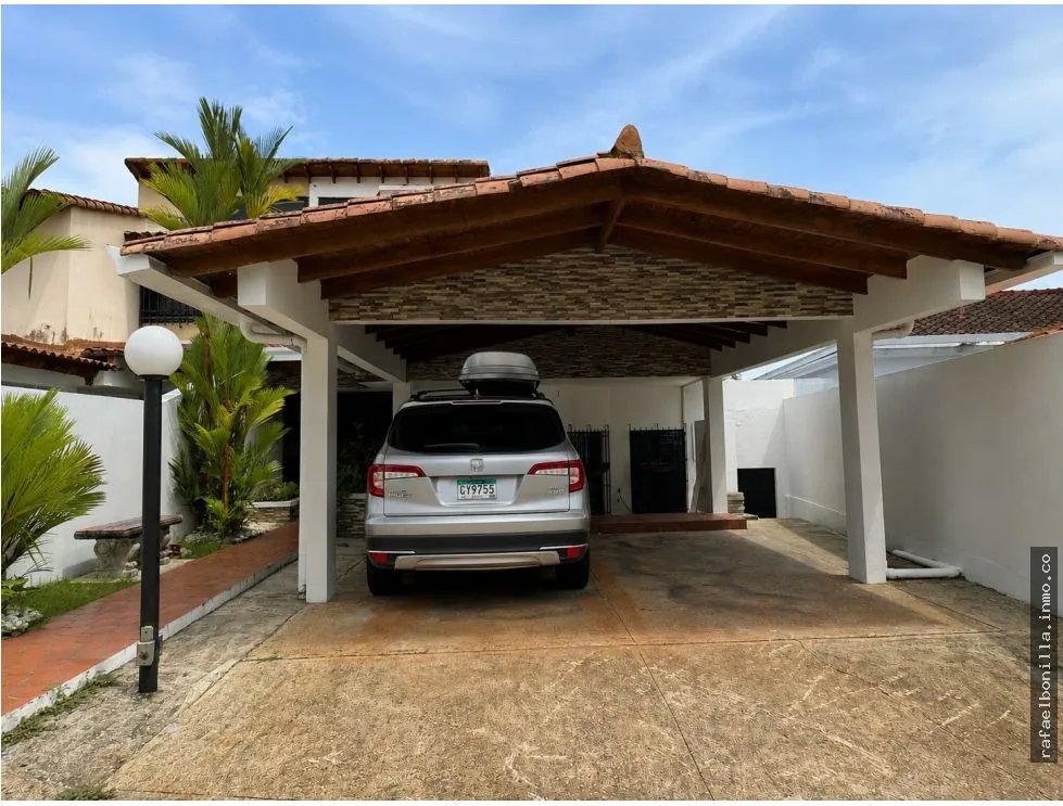 SE VENDE CASA EN DOS MARES