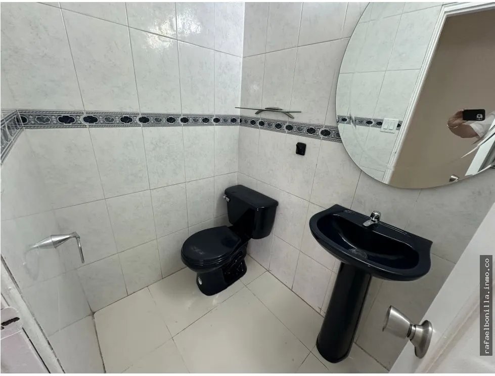 SE VENDE APARTAMENTO EN MARBELLA