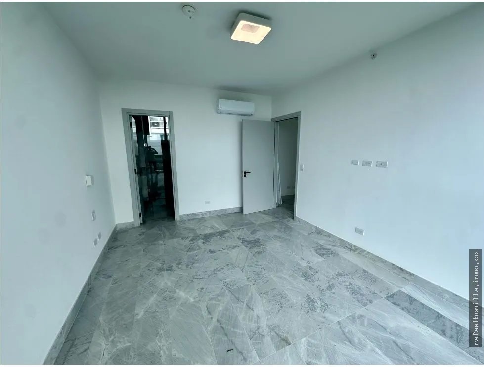 SE ALQUILA APARTAMENTO EN SANTA MARIA