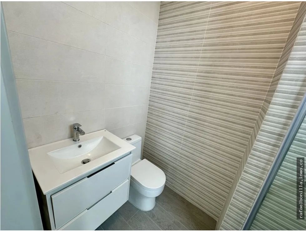 SE ALQUILA APARTAMENTO EN SANTA MARIA