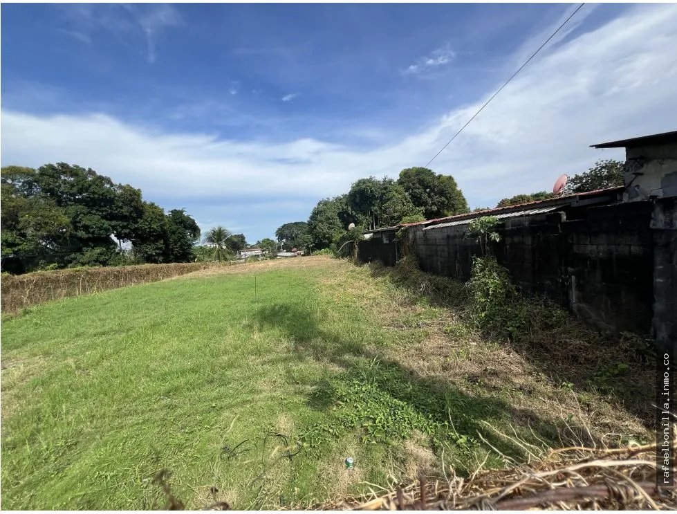 SE VENDE TERRENO EN PEDREGAL