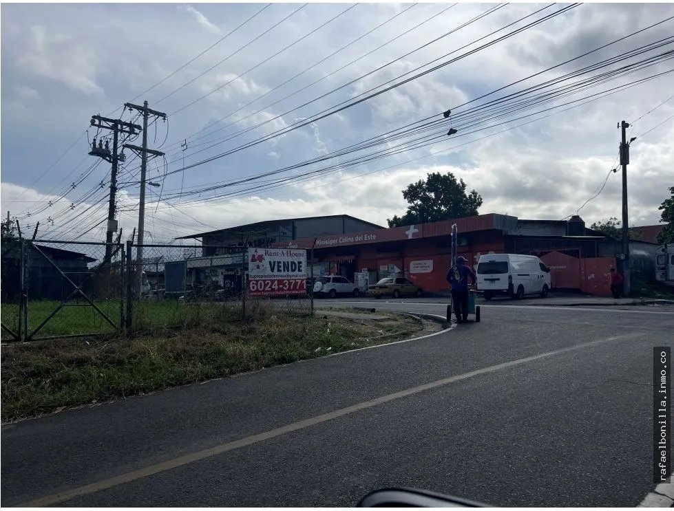 SE VENDE TERRENO EN PEDREGAL