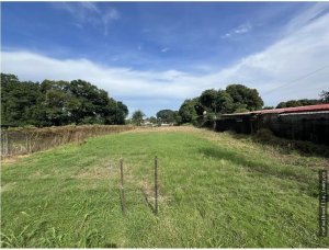 SE VENDE TERRENO EN PEDREGAL