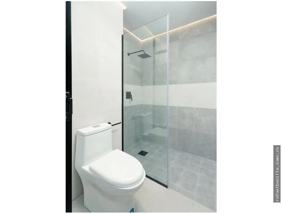 SE VENDE APARTAMENTO EN CALLE URUGUAY