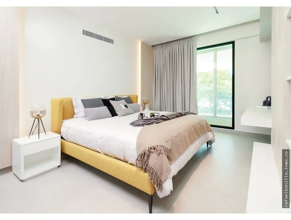 SE VENDE APARTAMENTO EN CALLE URUGUAY