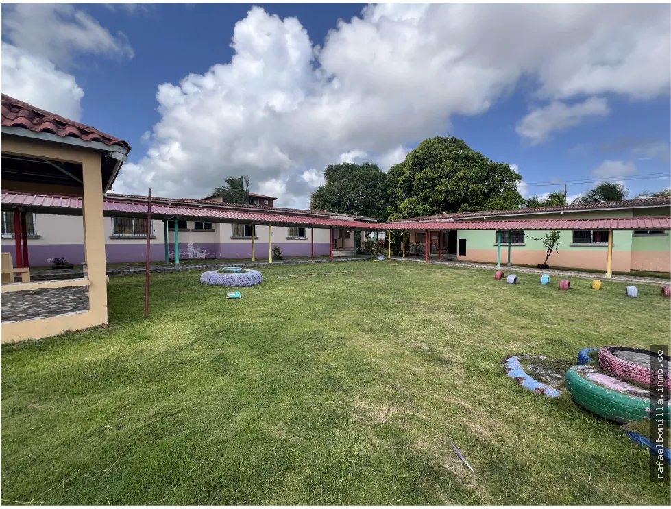 SE VENDE TERRENO COMERCIAL EN COLON