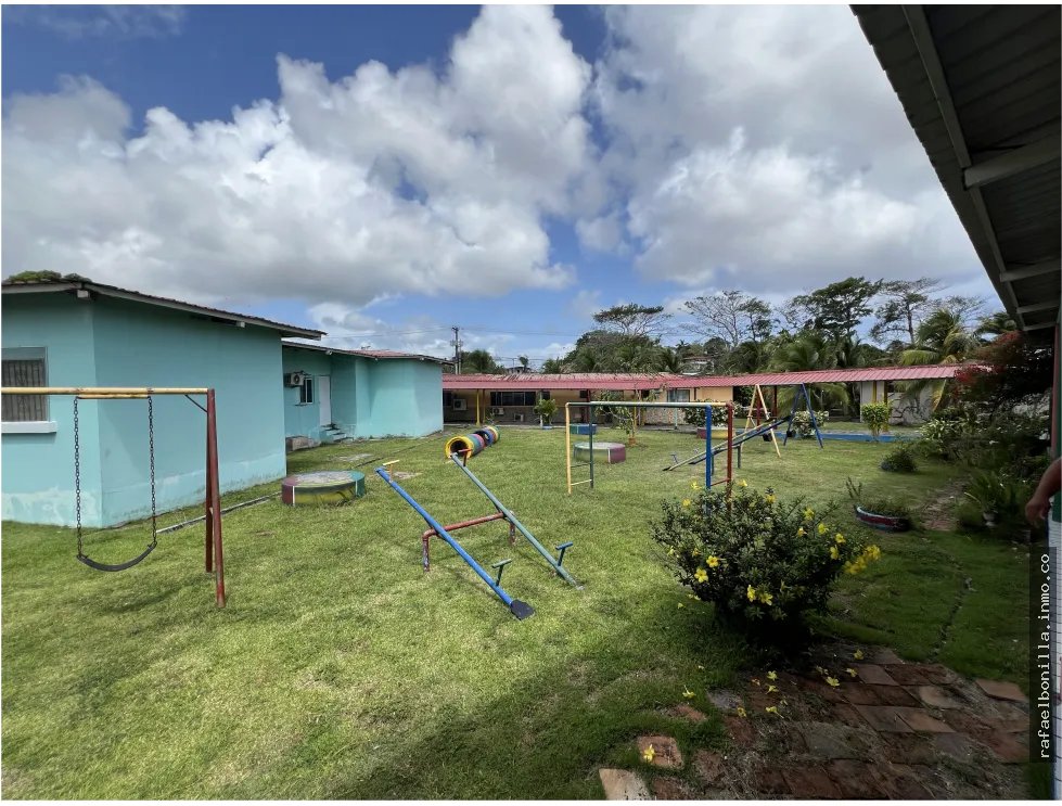 SE VENDE TERRENO COMERCIAL EN COLON