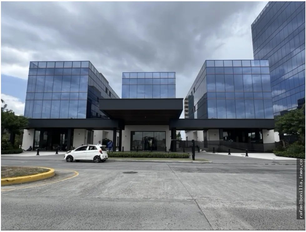 SE VENDE EDIFICIO DE OFICINAS EN SANTA MARIA BUSINESS PARK