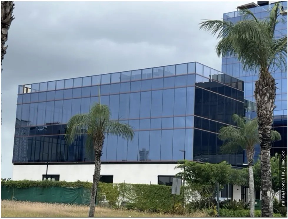 SE VENDE EDIFICIO DE OFICINAS EN SANTA MARIA BUSINESS PARK