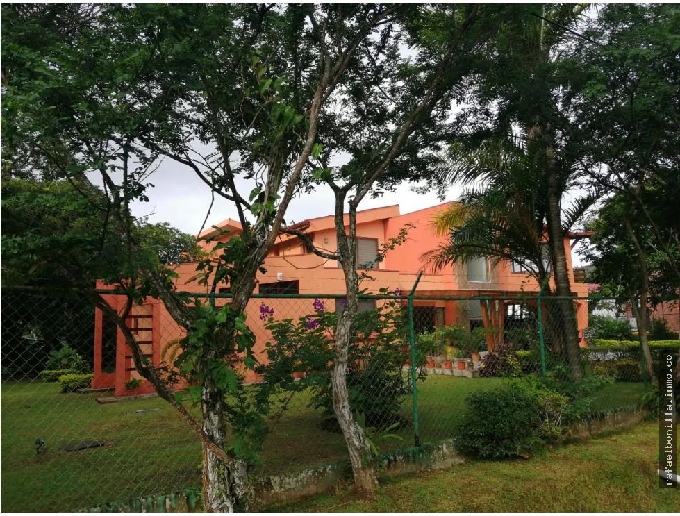 SE VENDE CASA EN EL VALLE DE ANTON