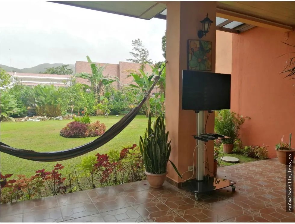 SE VENDE CASA EN EL VALLE DE ANTON