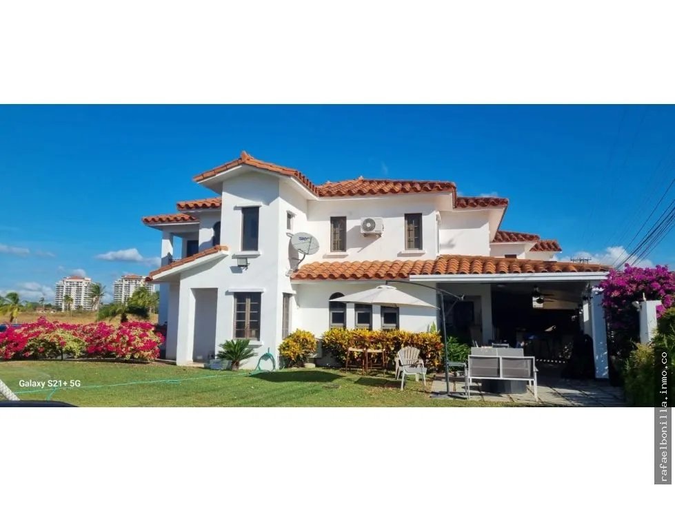 SE VENDE CASA EN VISTAMAR