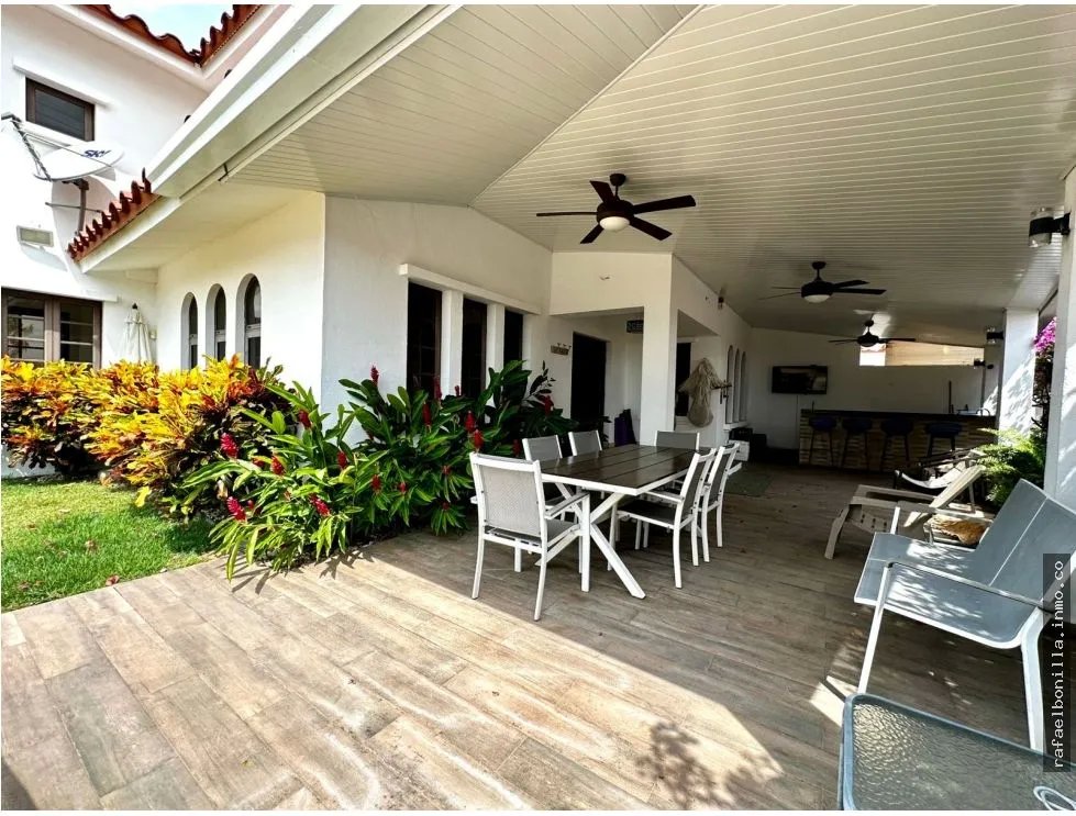 SE VENDE CASA EN VISTAMAR