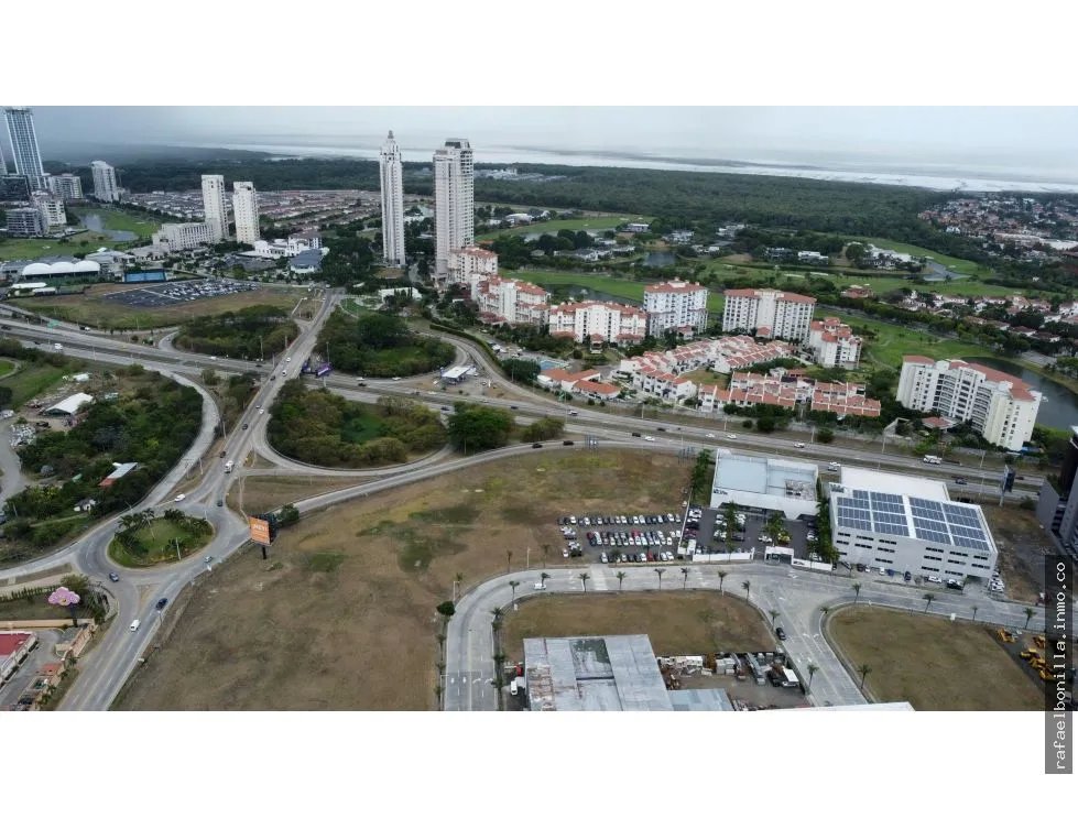 SE VENDE TERRENO EN SANTA MARIA BUSINESS DISTRICT