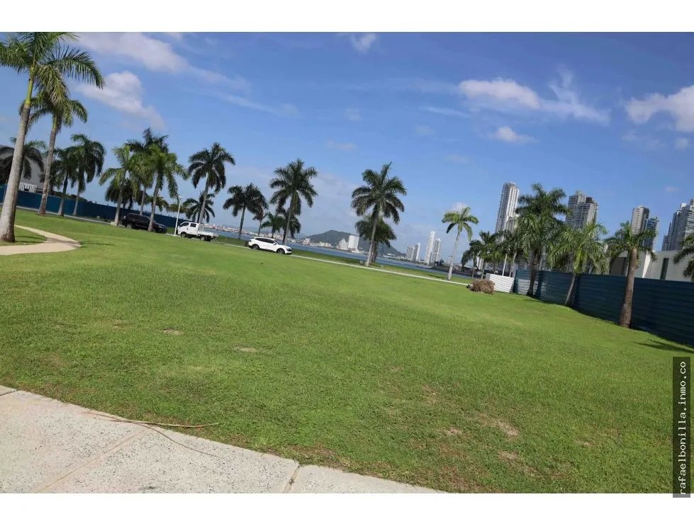 SE VENDEN TERRENOS EN OCEAN REEF