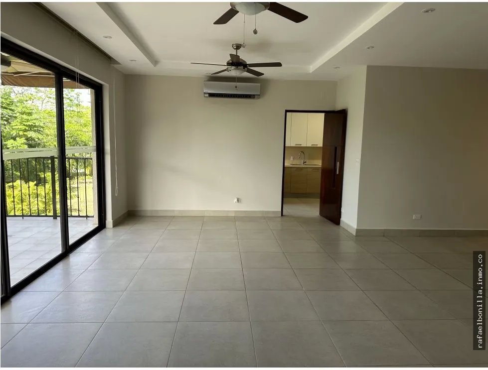 APARTMENT FOR RENT IN EMBASSY CLUB