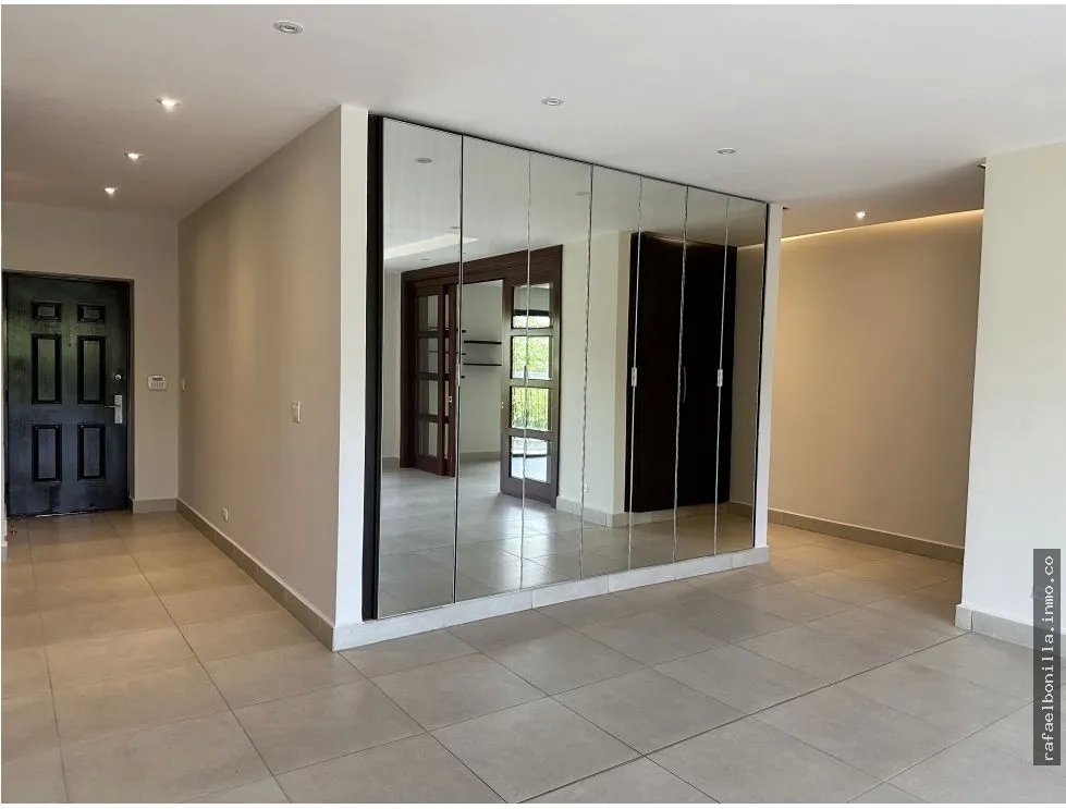 APARTMENT FOR RENT IN EMBASSY CLUB