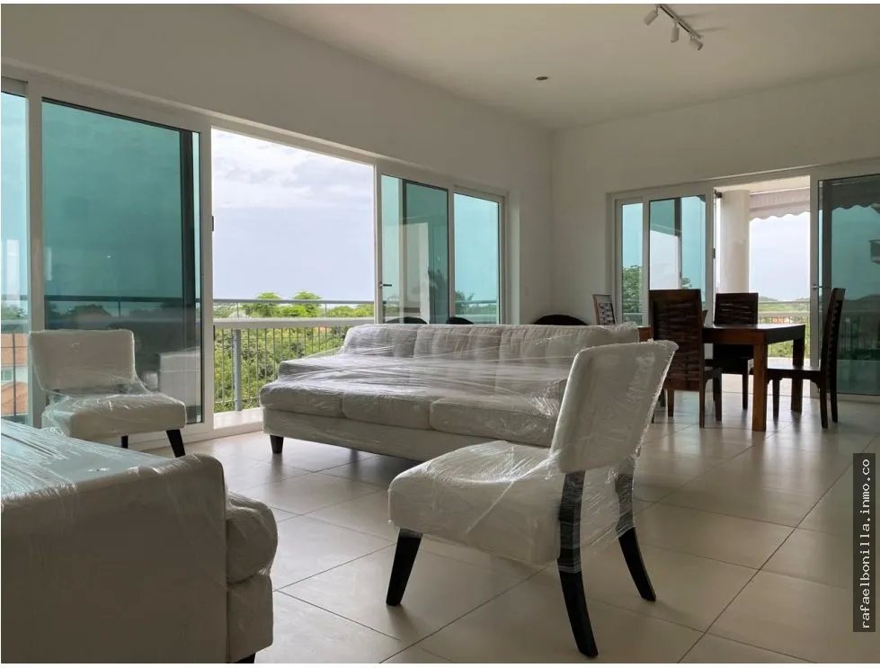 SE VENDE APARTAMENTO EN PUNTA BARCO
