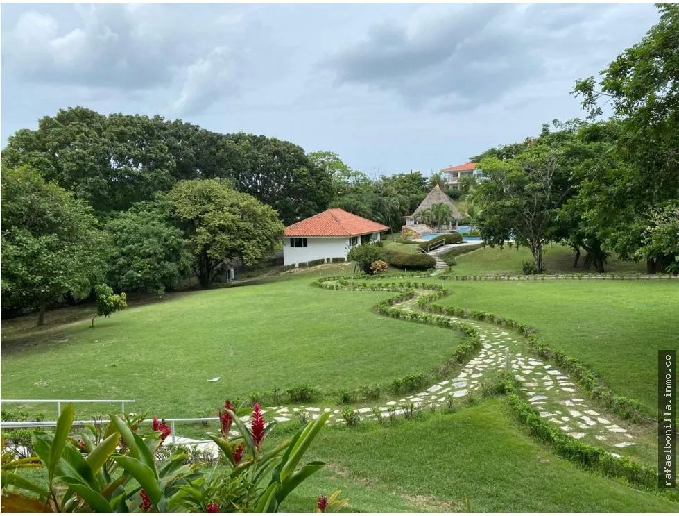 SE VENDE APARTAMENTO EN PUNTA BARCO
