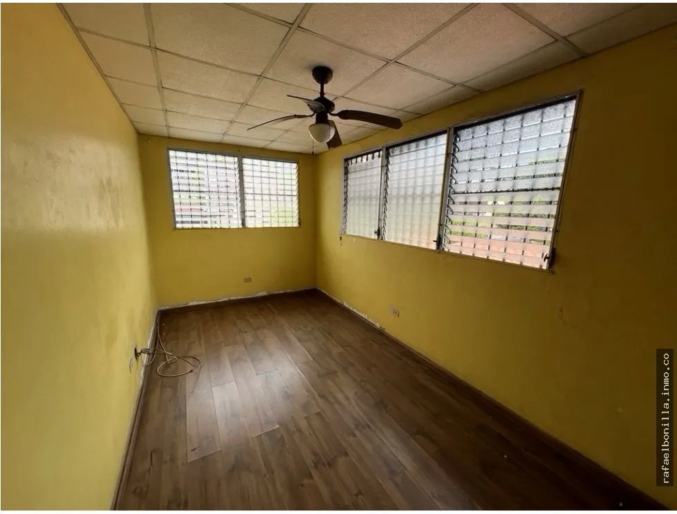 SE VENDEN DOS CASAS EN BETANIA