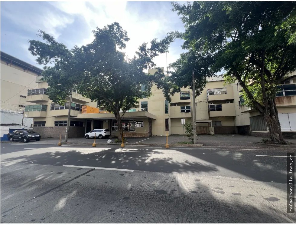 SE VENDE EDIFICIO DE OFICINAS EN AVENIDA PERU